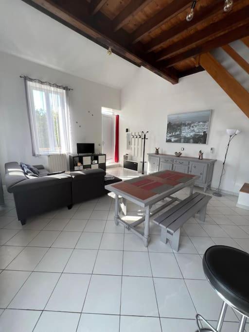 La Petite Angerienne Villa Saint-Jean-dʼAngély Eksteriør bilde